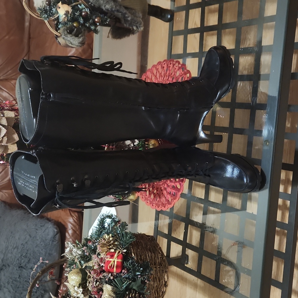 LAUREN BY RALPH LAUREN BLACK LEATHER BOOTS SIZE 8
